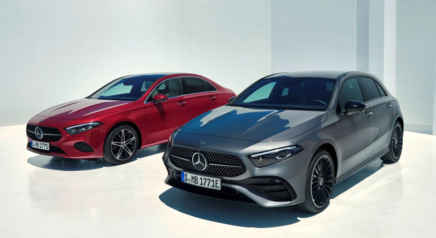 Mercedes-Benz A-Klasse in silber und rot nebeneinander
