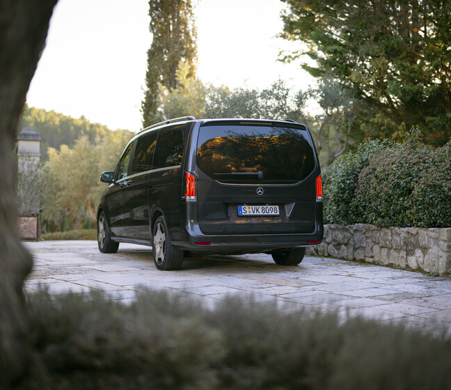Mercedes-Benz V-Klasse Mercedes-Benz V-Klasse in schwarz, Heckansicht