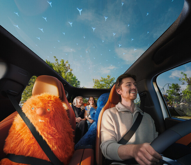 Mercedes-Benz GLB Hybrid Mercedes-Benz GLB Hybrid, Innenraum mit Panoramadach
