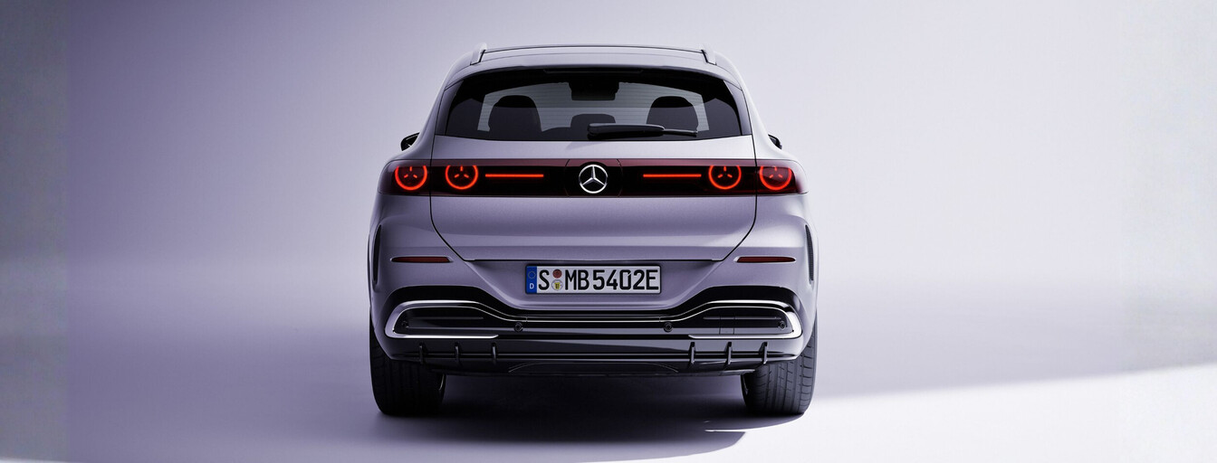 Mercedes-Benz GLC EQ in silber, Heckansicht