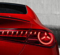 Mercedes-Benz CLA EQ Mercedes-Benz CLA EQ in rot, Detailaufnahme Rücklicht