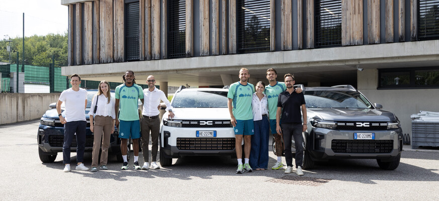 Übergabe von 3 Dacia Bigster an den Fc Südtirol