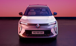 Renault Scenic in weiß, Frontansicht
