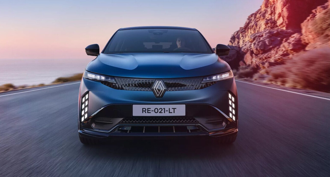 Renault Megane blu, fronte